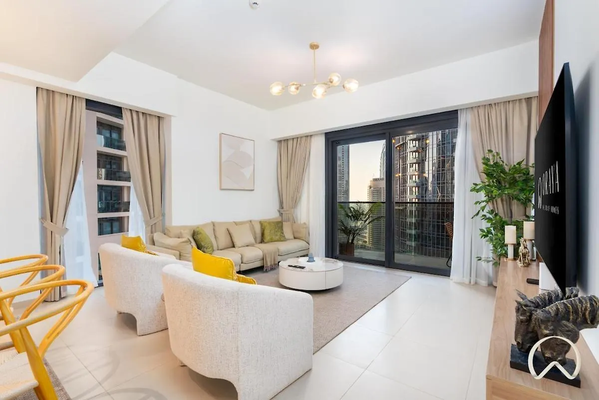Luxurious 4Br In Act 1 Act 2 With Burj Khalifa View Apartment Dubai 0*,