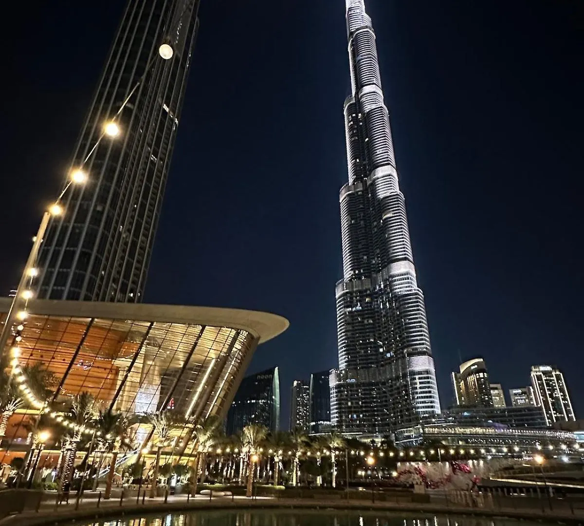 Luxurious 4Br In Act 1 Act 2 With Burj Khalifa View Apartment Dubai United Arab Emirates