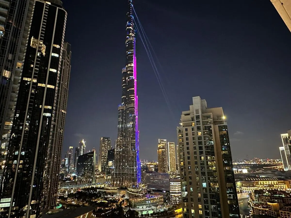 Luxurious 4Br In Act 1 Act 2 With Burj Khalifa View Apartment Dubai United Arab Emirates